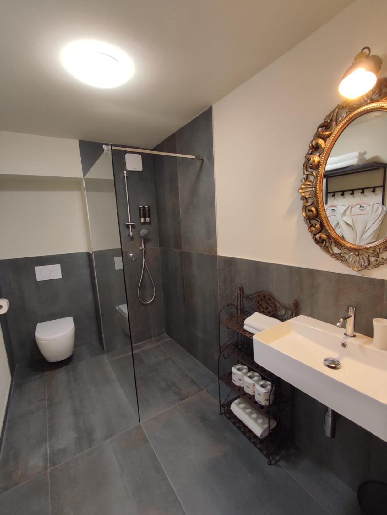 Casa Vacanze Bella-Host By Foresteria Bergamo Bella Εξωτερικό φωτογραφία